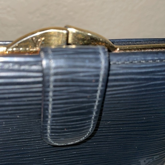Louis Vuitton Wallet Epi Porte Monnaie Billets Viennois Leather Bifold Wallet 🔥 - Picture 6 of 17